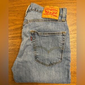 Men’s Levi 541 jeans